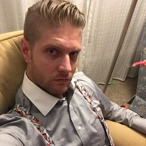 Meet your Posher, Joel